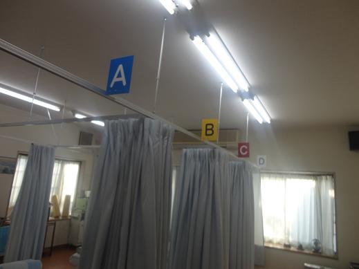 A,B,C,D�̃x�b�h�ʐ^